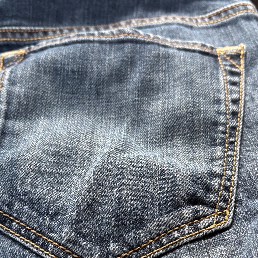 Eddie Bauer Women’s Relaxed Fit Denim Jeans, boyfriend crop , size 10 - Picture 4 of 5